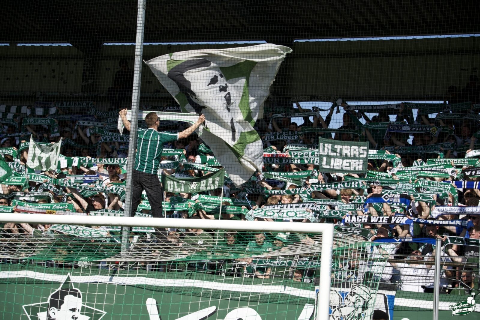 VfB Lübeck – 1. FC Phönix Lübeck 2-2 (4)
