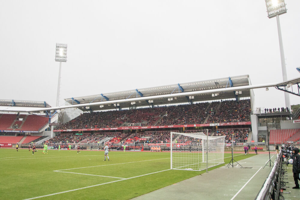 1. FC Nürnberg Frauen – VfL Wolfsburg Frauen 0-6 (2)