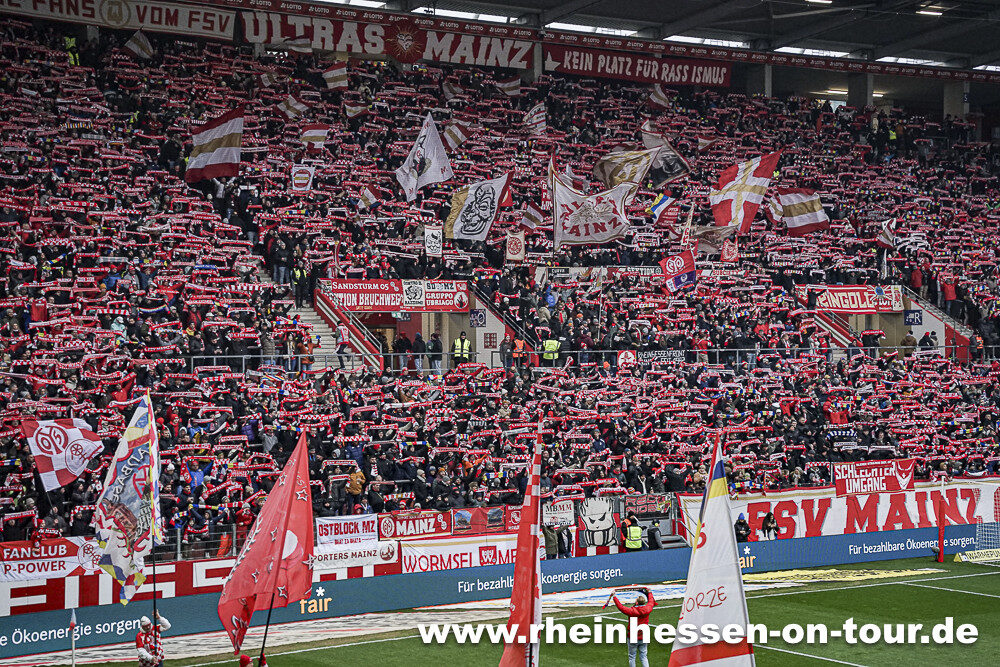 1. FSV Mainz 05 – VfL Wolfsburg 1-1 (1)