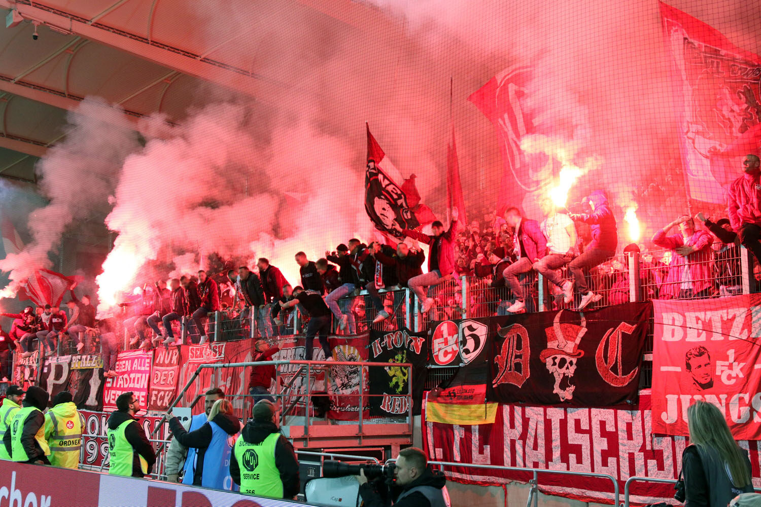 1. FC Saarbrücken – 1. FC Kaiserslautern 0-2 (35)