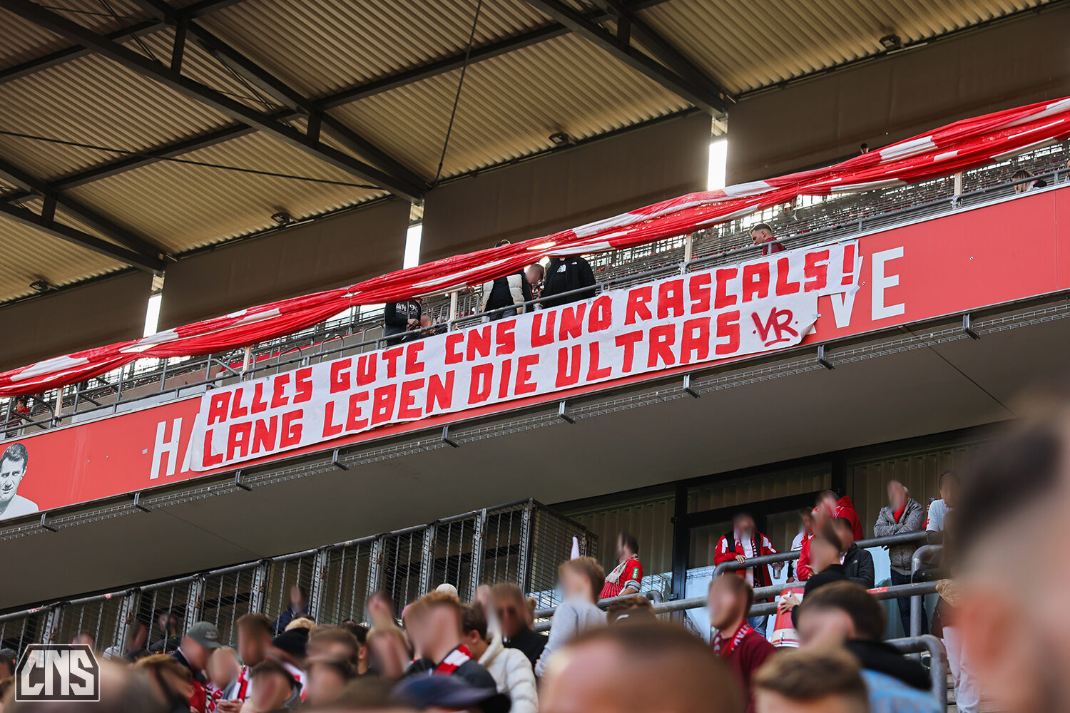 1. FC Köln – Karlsruher SC 4-4 (53)