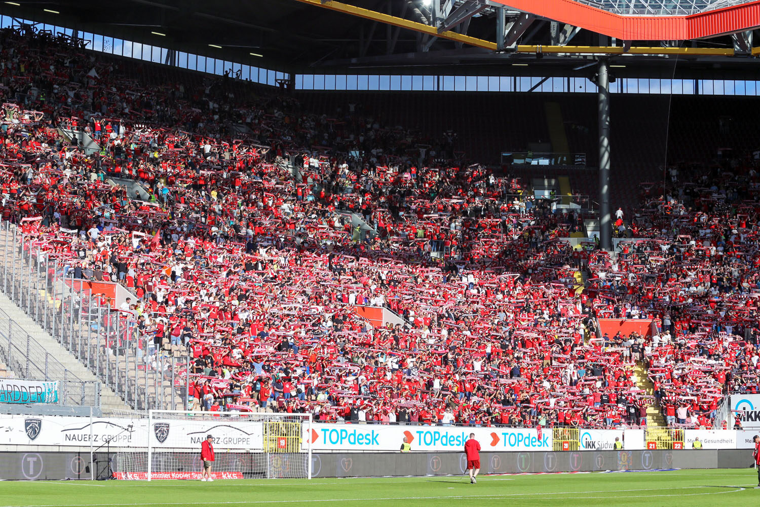 1. FC Kaiserslautern – SpVgg Fürth 2-2 (10)