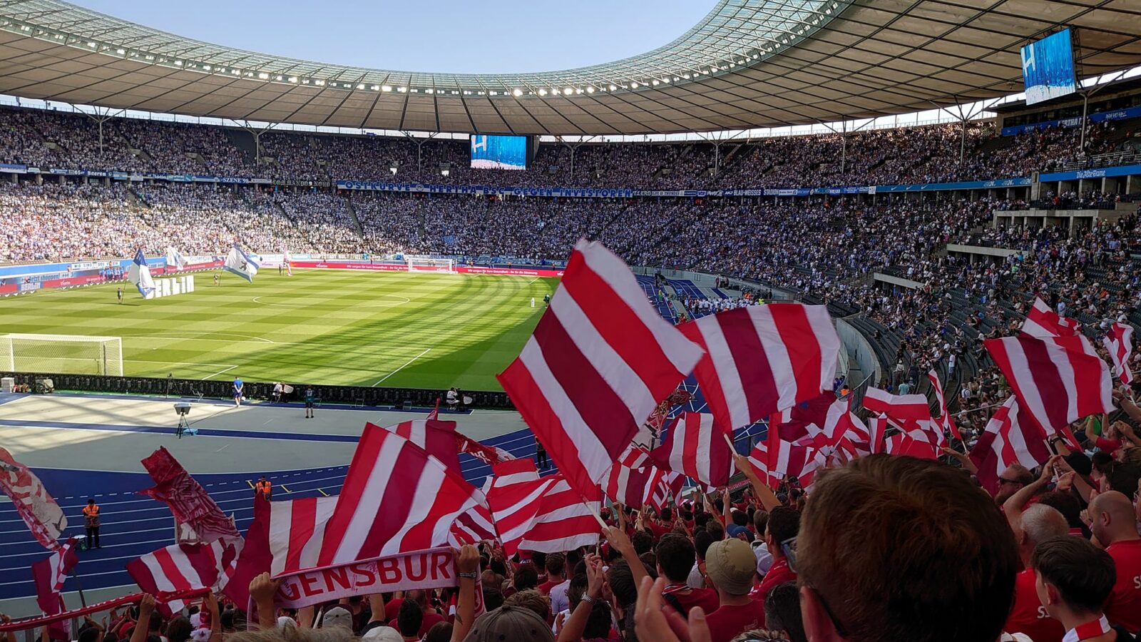 Hertha BSC – SSV Jahn Regensburg 2-0 (4)