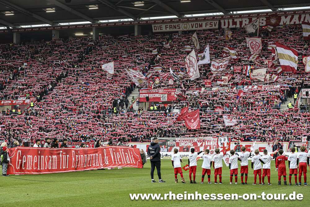 1. FSV Mainz 05 – VfB Stuttgart 2-0 (9)