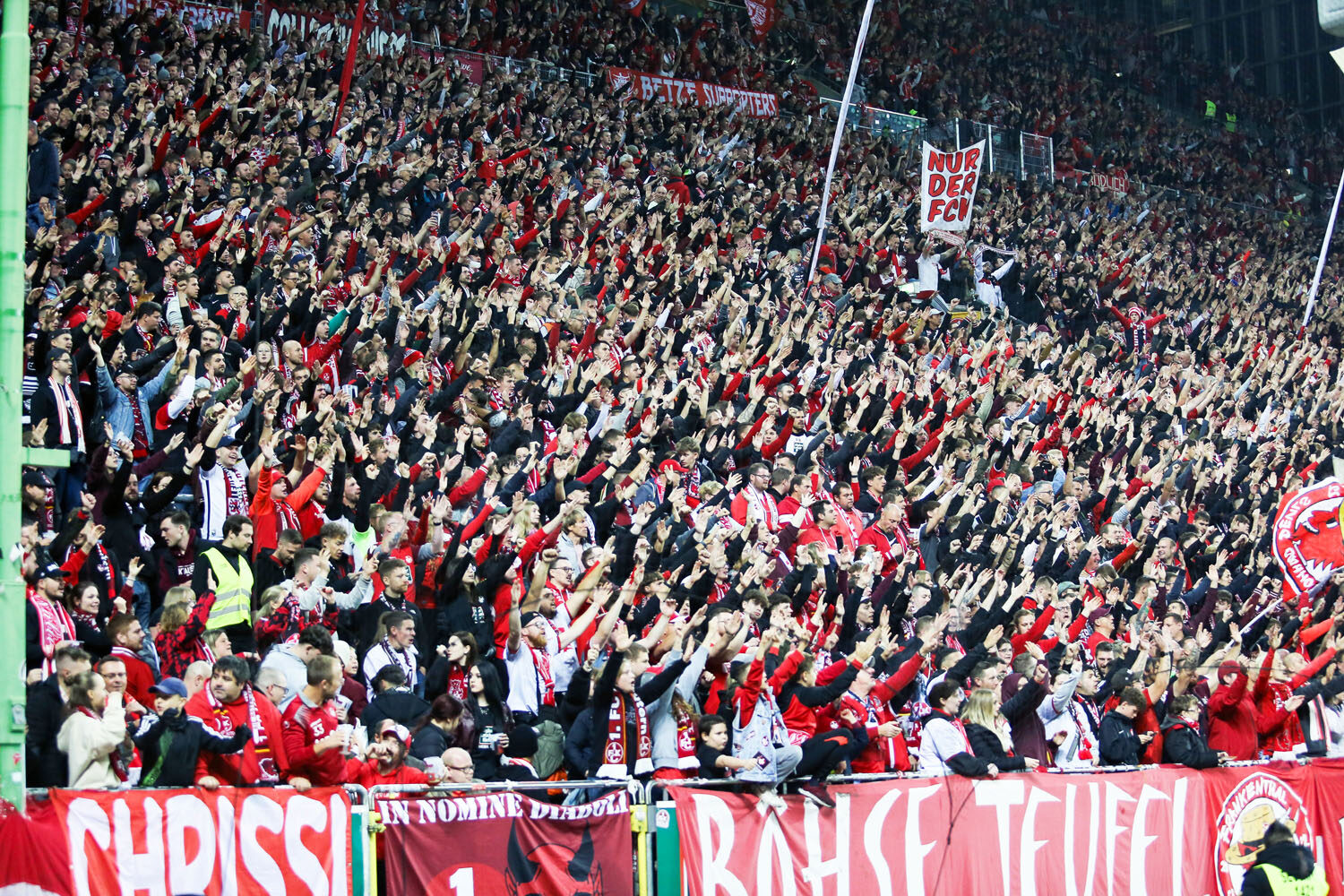 1. FC Kaiserslautern – SC Paderborn 3-0 (7)