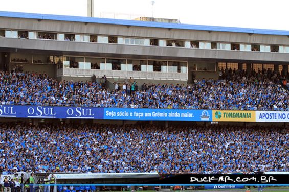 Gremio Porto Alegre vs Internacional Porto Alegre (2-2) (8)