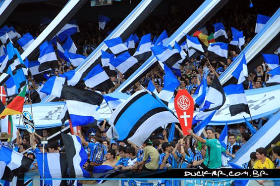 Gremio Porto Alegre vs Internacional Porto Alegre (2-2) (10)