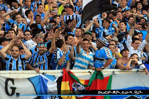 Gremio Porto Alegre vs Internacional Porto Alegre (2-2) (18)