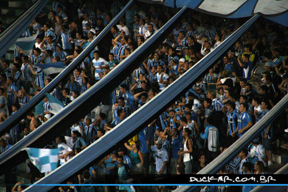 Gremio Porto Alegre vs Esportivo (2-0) (2)