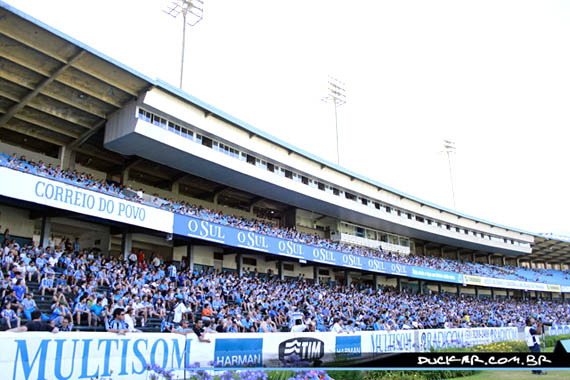 Gremio Porto Alegre vs Atletico Goianiense (2-2) (9)