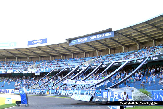 Gremio Porto Alegre vs Atletico Goianiense (2-2) (10)