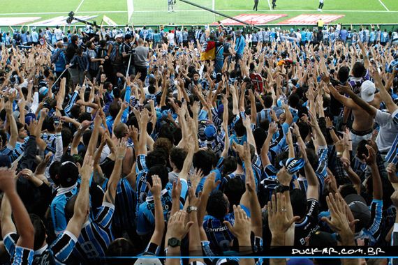 Gremio Porto Alegre vs Atletico Parananse (1-0) (11)