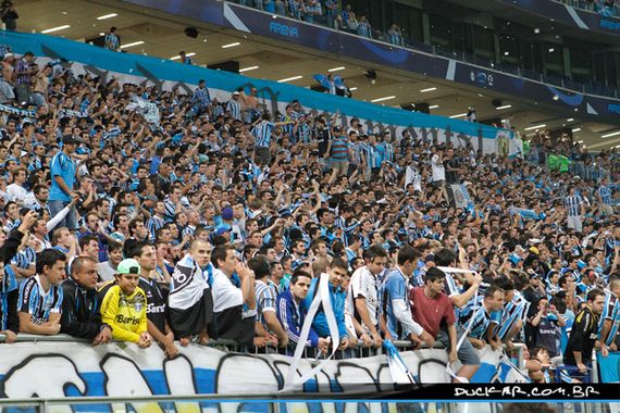 Gremio Porto Alegre vs Atletico Parananse (1-0) (15)