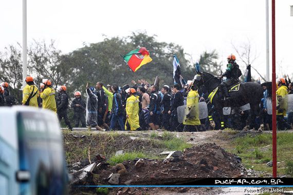 Internacional Porto Alegre vs Gremio Porto Alegre (2-0) (13)
