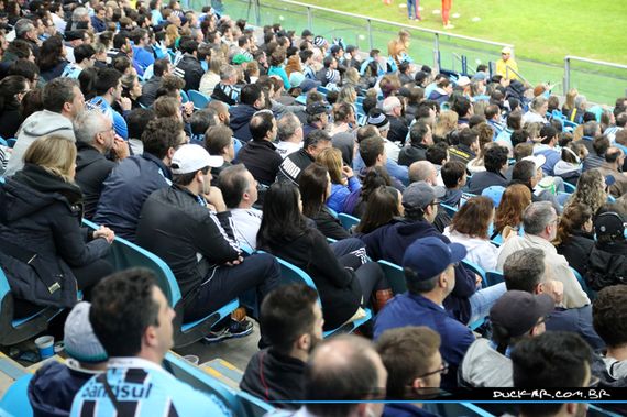 Gremio Porto Alegre vs Sport Recife (1-1) (9)