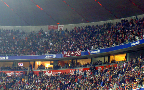 FC Bayern München vs 1. FC Kaiserslautern (2-1)