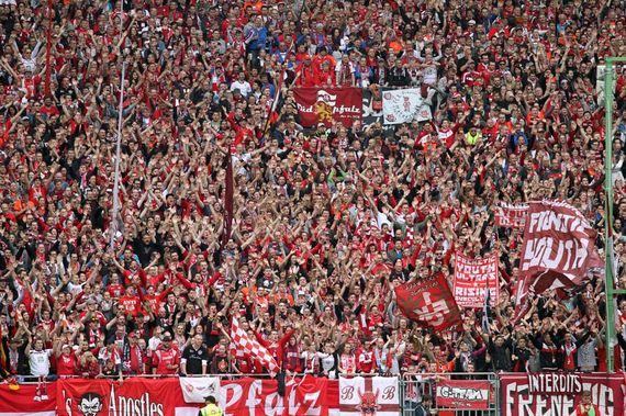 1. FC Kaiserslautern vs FC St. Pauli (0-2)