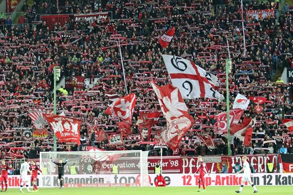 1. FC Kaiserslautern vs SV Sandhausen (3-0)
