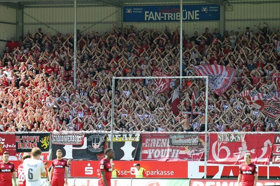 SV Sandhausen vs 1. FC Kaiserslautern (2-0)