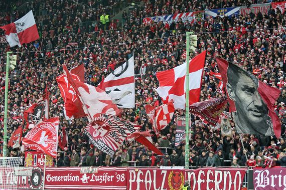 1. FC Kaiserslautern vs Hallescher FC (1-0)