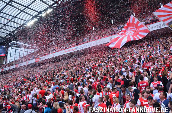 1. FC Köln vs VfL Wolfsburg (2-2)