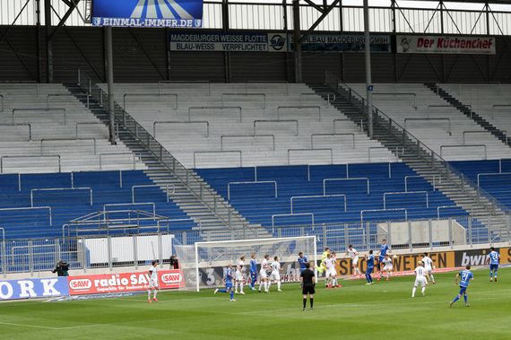 1. FC Magdeburg vs 1. FC Kaiserslautern (0-1)