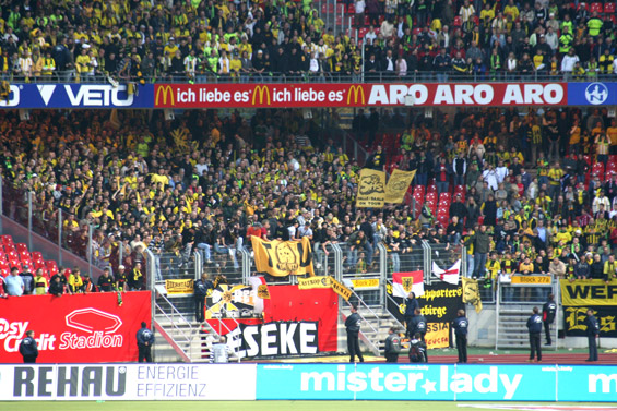 1. FC Nürnberg vs Borussia Dortmund (1-1)