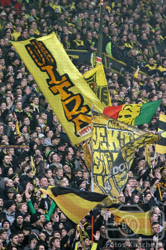 Borussia Dortmund vs FC St. Pauli (2-0)
