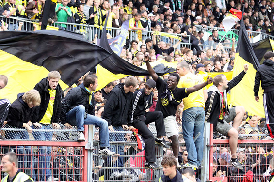 FC St. Pauli vs Borussia Dortmund (1-3)