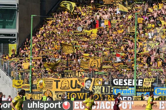 1. FC Kaiserslautern vs Borussia Dortmund (2-5)