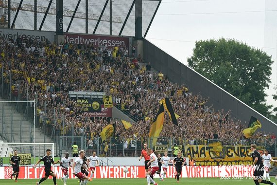 Rot-Weiss Essen vs Borussia Dortmund II (2-1)