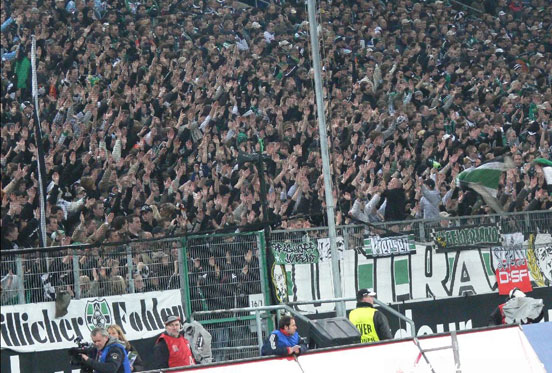 Borussia Mönchengladbach vs 1. FC Kaiserslautern (1-1)