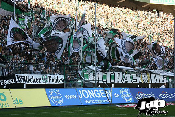 Borussia Mönchengladbach vs FC Augsburg (4-2)