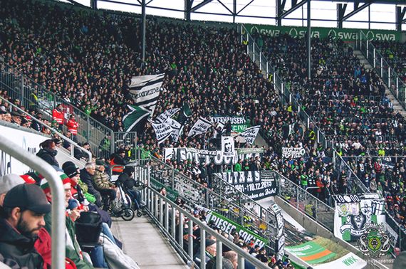 FC Augsburg vs Borussia Mönchengladbach (2-2)