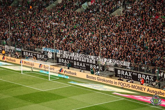 Borussia Mönchengladbach vs 1. FSV Mainz 05 (1-1)