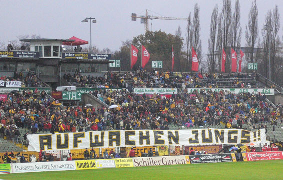 Dynamo Dresden vs SpVgg Unterhaching (2-3)