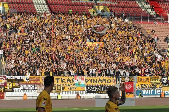 1. FC Kaiserslautern vs Dynamo Dresden (3-0)