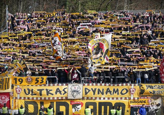 SV Darmstadt 98 vs Dynamo Dresden (2-0)