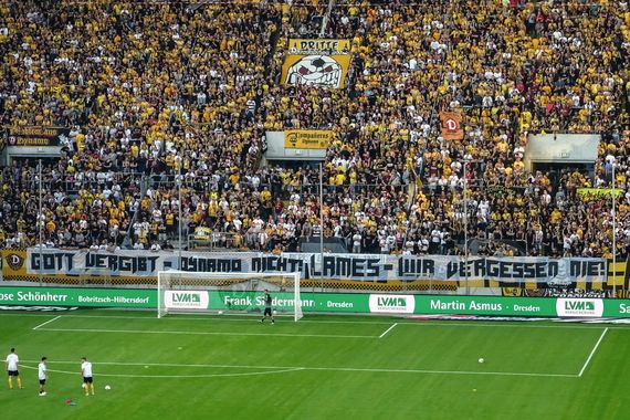 Dynamo Dresden vs Hamburger SV (0-1)