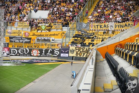Karlsruher SC vs Dynamo Dresden (4-2)