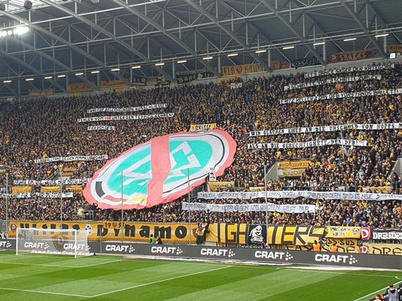 Dynamo Dresden vs FC Erzgebirge Aue (2-1)