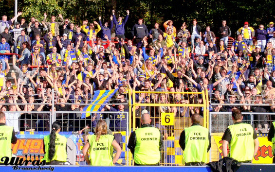 FC Erzgebirge Aue vs Eintracht Braunschweig (3-0)