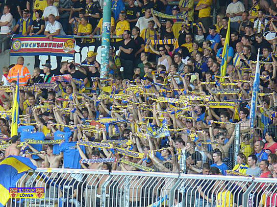 Eintracht Braunschweig vs Holstein Kiel (2-1)