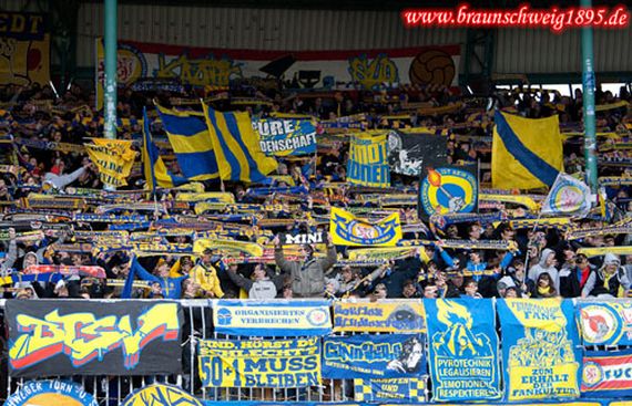 Eintracht Braunschweig vs SC Paderborn (0-0)