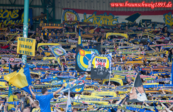 Eintracht Braunschweig vs FC St. Pauli (1-0)