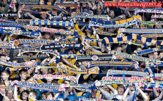 Eintracht Braunschweig vs SSV Jahn Regensburg (1-0)