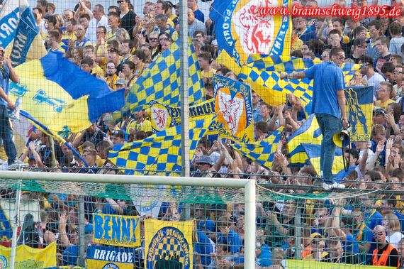 VfB Lübeck vs Eintracht Braunschweig (0-3)