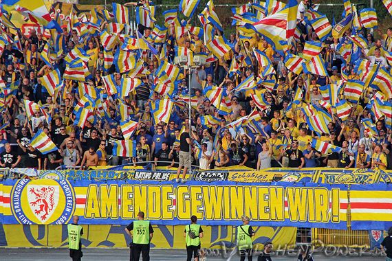 FC Erzgebirge Aue vs Eintracht Braunschweig (0-2)