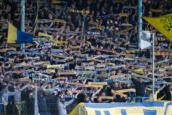 Eintracht Braunschweig vs KFC Uerdingen 05 (0-2)