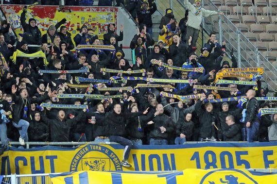 1. FC Kaiserslautern vs Eintracht Braunschweig (0-0)